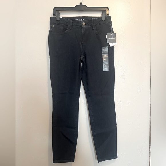 Eddie Bauer Dark Wash Women's Slightly Curvy Mid Rise Skinny Jeans NWT - Picture 1 of 14